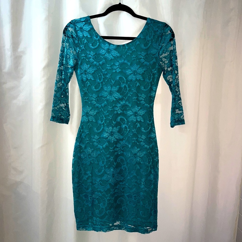 Guess 3/4 sleeve Lace Dress